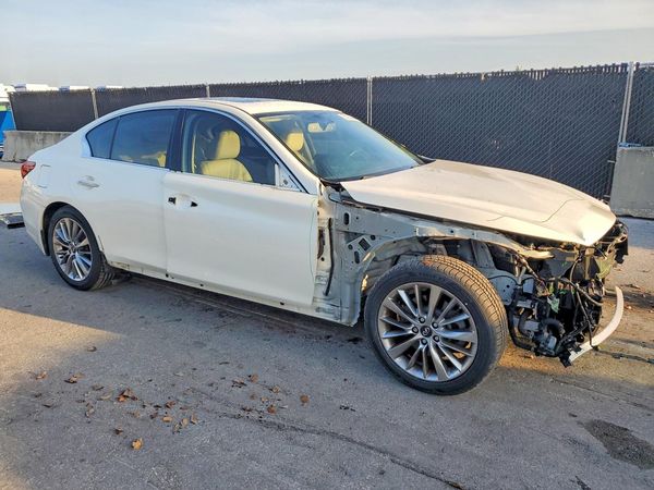 2019 INFINITI Q50