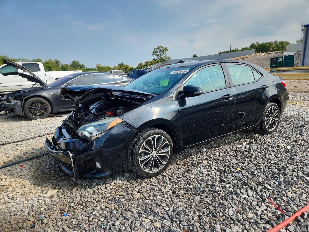 2015 TOYOTA COROLLA