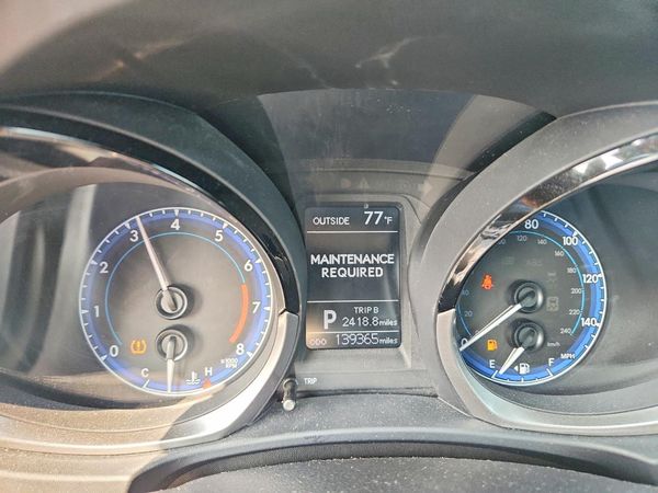 2015 TOYOTA COROLLA