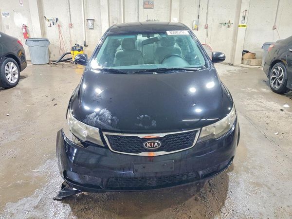 2013 KIA FORTE