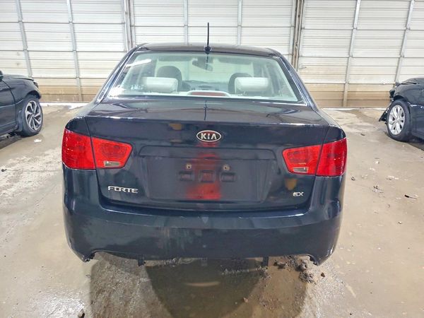 2013 KIA FORTE