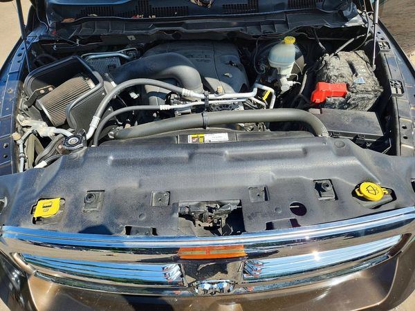 2014 RAM 1500 SLT CREW CAB 4X4