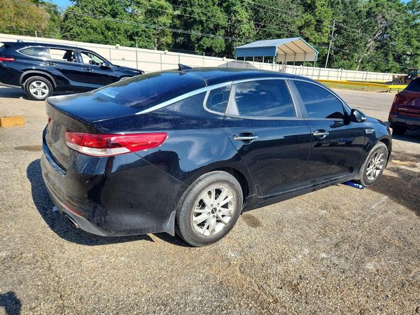 2017 KIA OPTIMA