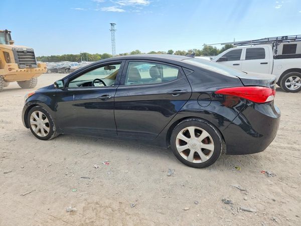 2013 HYUNDAI ELANTRA