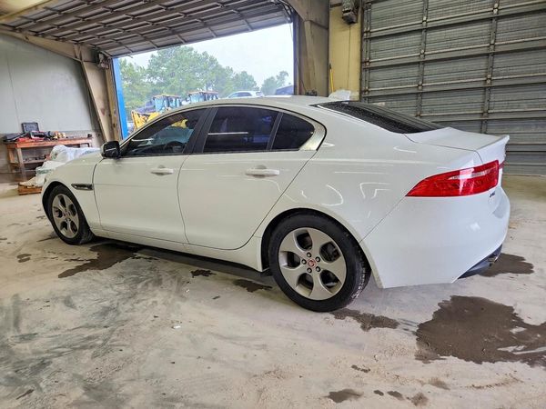 2018 JAGUAR XE