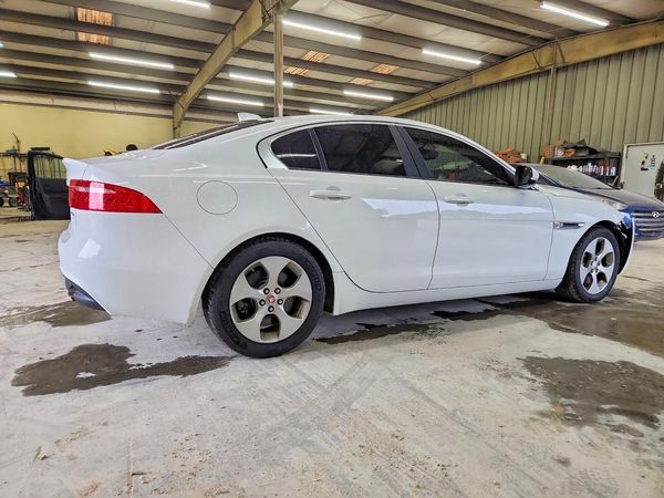 2018 JAGUAR XE