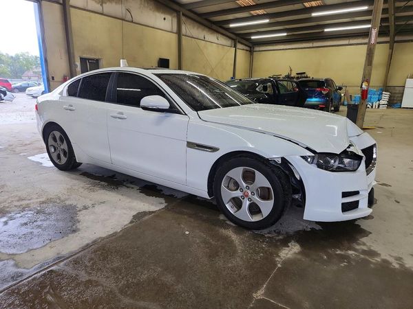 2018 JAGUAR XE
