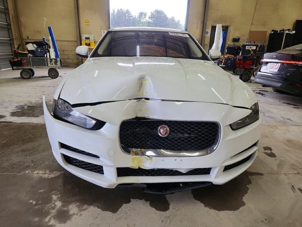 2018 JAGUAR XE