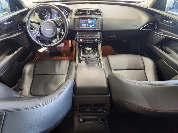 2018 JAGUAR XE