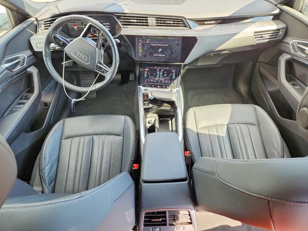2024 AUDI Q8 E-TRON quattro Preminum Plus