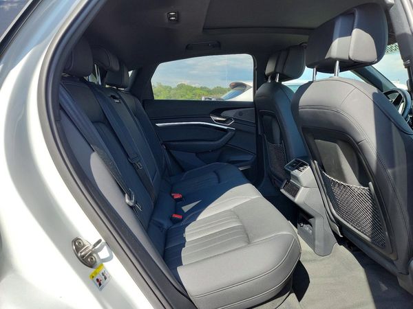 2024 AUDI Q8 E-TRON quattro Preminum Plus