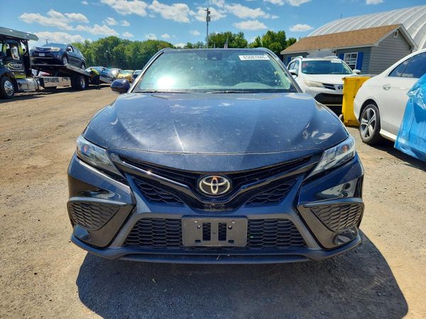 2022 TOYOTA CAMRY