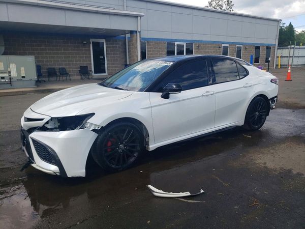 2022 TOYOTA CAMRY XSE