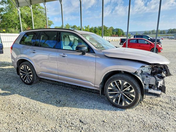 2026 VOLVO XC90 Ultra Dark