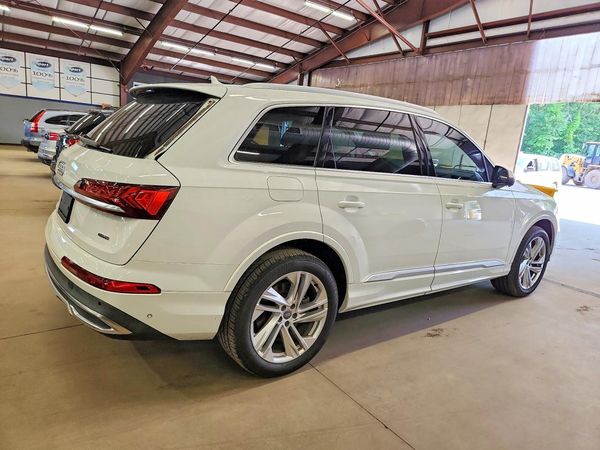 2020 AUDI Q7 quattro Premium Plus
