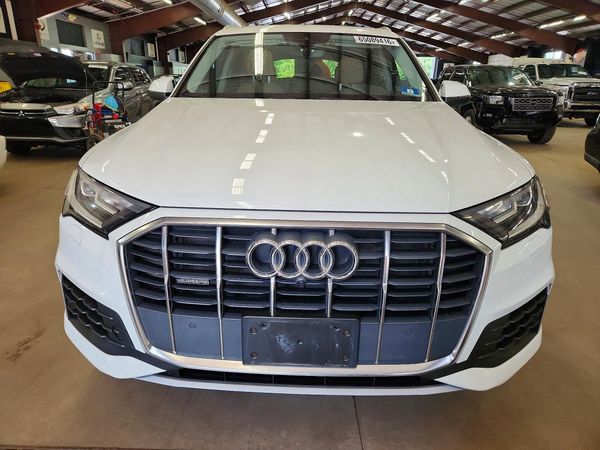 2020 AUDI Q7 quattro Premium Plus