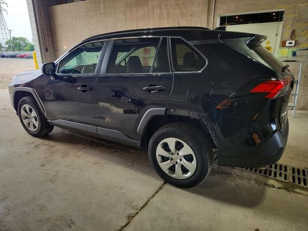 2019 TOYOTA RAV4 LE