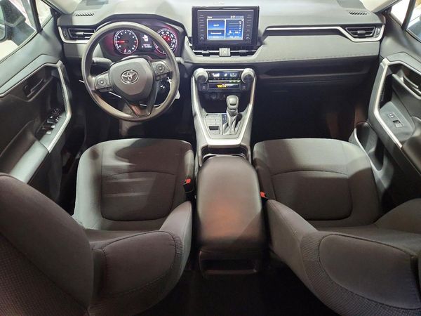 2019 TOYOTA RAV4 LE