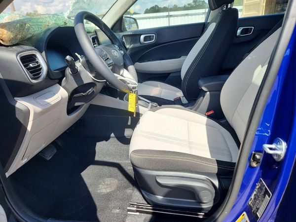 2023 HYUNDAI VENUE SEL, Limited