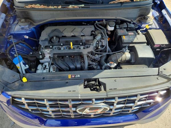 2023 HYUNDAI VENUE SEL, Limited