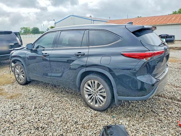 2020 TOYOTA HIGHLANDER Platinum