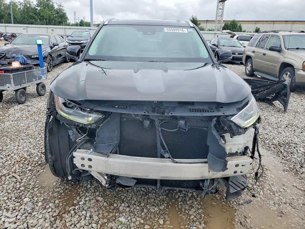 2020 TOYOTA HIGHLANDER Platinum