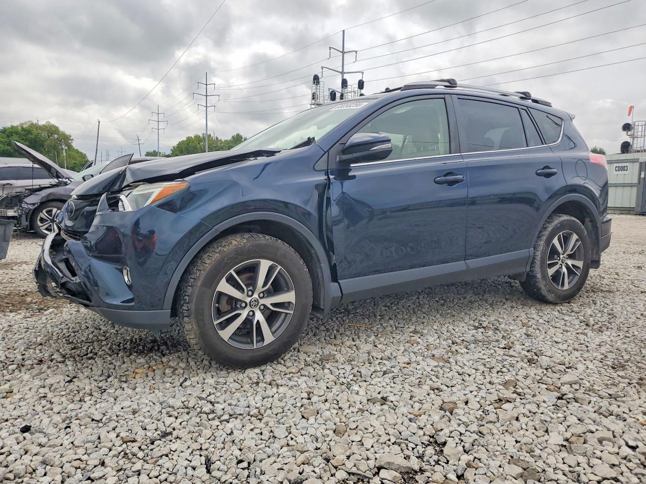 2017 TOYOTA RAV4 XLE
