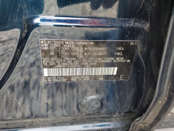 2017 TOYOTA RAV4 XLE