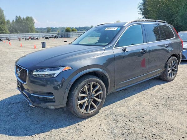 2017 VOLVO XC90 Momentum