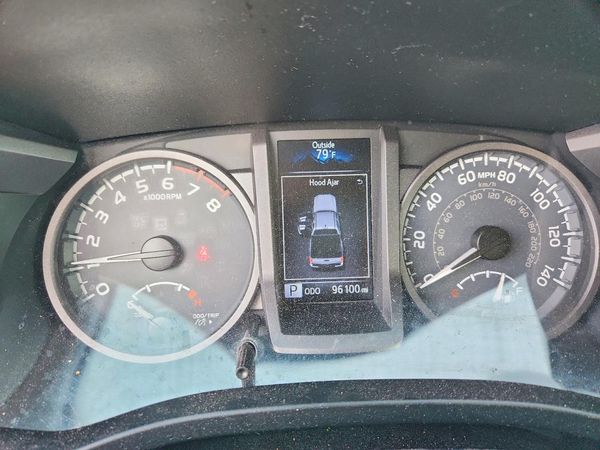 2016 TOYOTA TACOMA