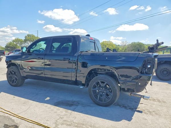 2024 RAM 1500 LARAMIE CREW CAB 4X4