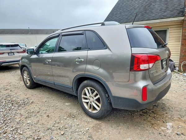 2014 KIA SORENTO Base/ LX