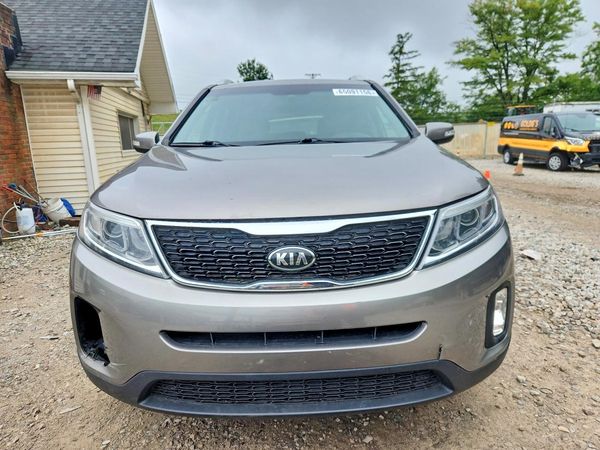 2014 KIA SORENTO Base/ LX