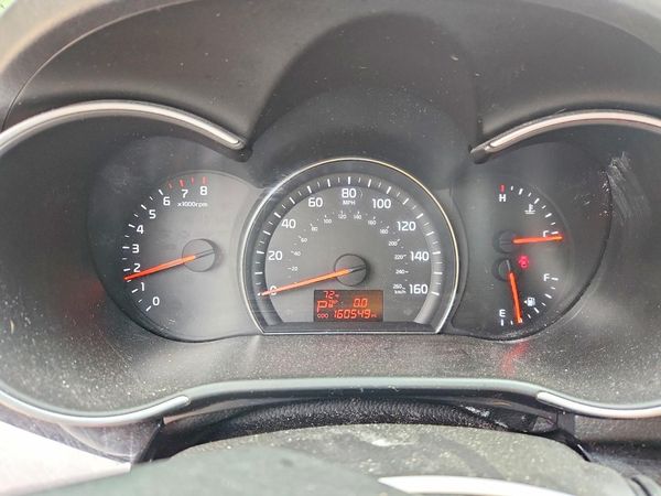 2014 KIA SORENTO Base/ LX
