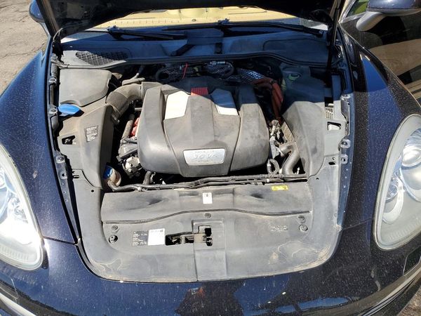 2012 PORSCHE CAYENNE S Hybrid