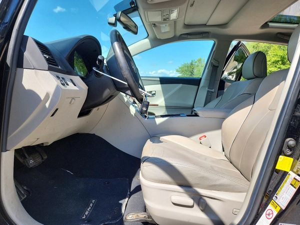 2012 TOYOTA VENZA — DENT