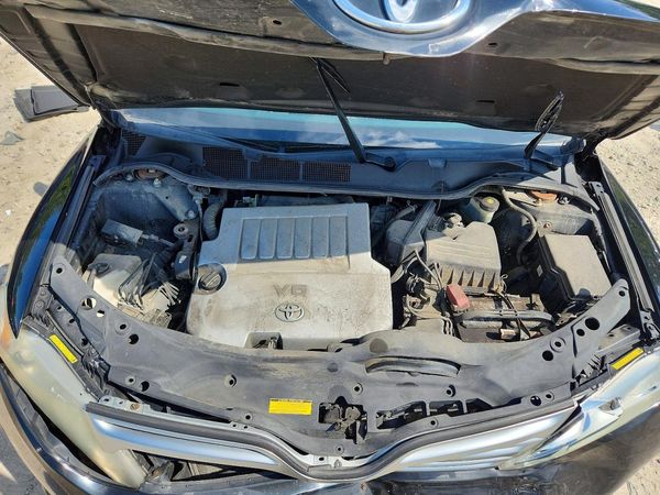 2012 TOYOTA VENZA — Engine bay