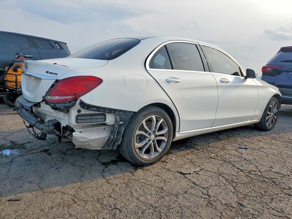 2015 MERCEDES-BENZ C 4-MATIC