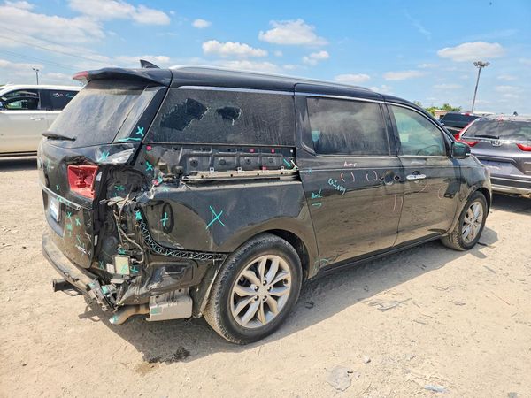 2021 KIA SEDONA