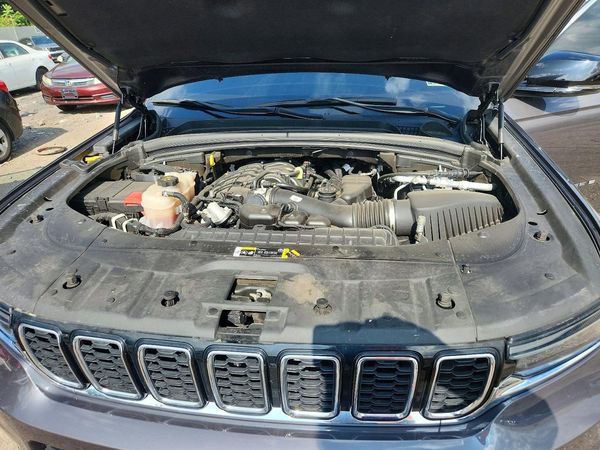 2022 JEEP GRAND CHEROKEE