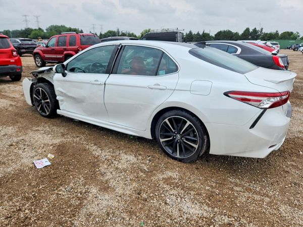 2018 TOYOTA CAMRY
