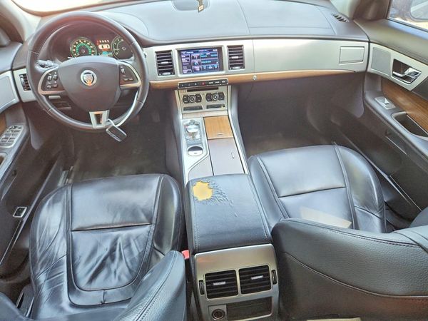 2013 JAGUAR XF