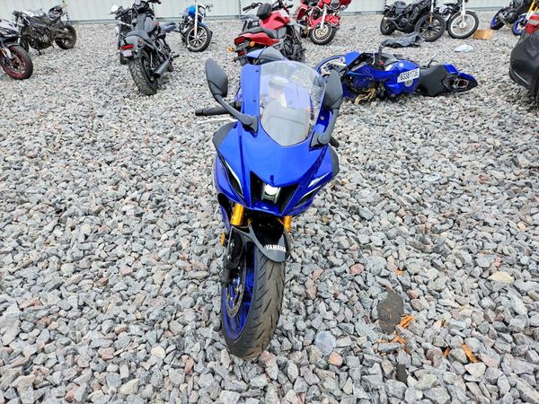 2025 YAMAHA YZFR7