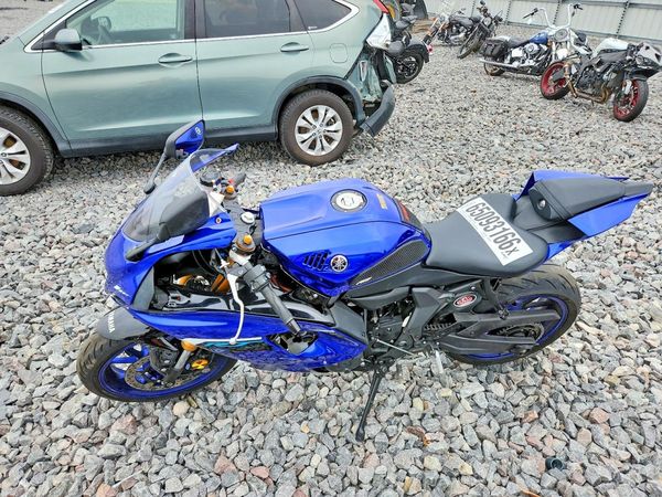 2025 YAMAHA YZFR7