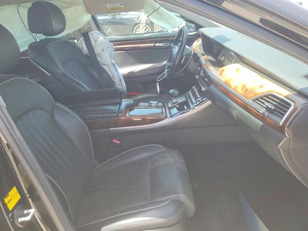 2017 GENESIS G90