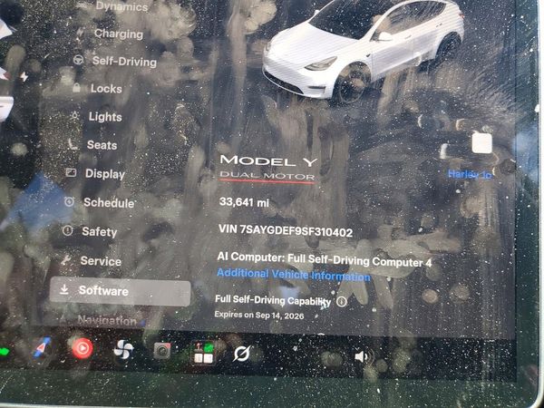 2025 TESLA MODEL Y