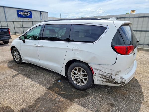 2020 CHRYSLER VOYAGER LXI