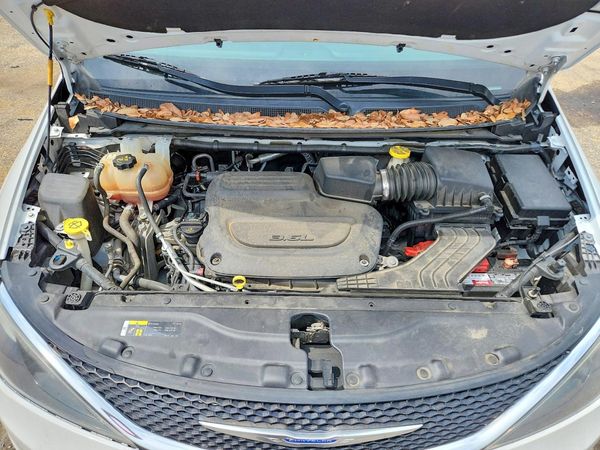 2020 CHRYSLER VOYAGER LXI