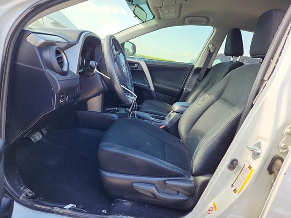 2016 TOYOTA RAV4 LE (X Grade)