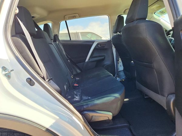 2016 TOYOTA RAV4 LE (X Grade)